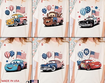 ライトニング・マックィーン USA国旗カーシャツ、7月4日アメリカンカーズTシャツ、ディズニーピクサーカーズTシャツ、愛国的なレーシングファミリーバケーションシャツ
