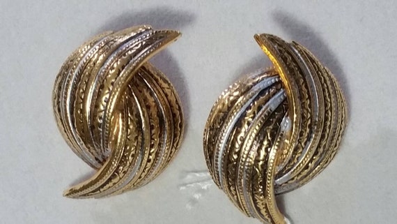 Vintage Dangling Toledo Damascene Pierced Earrings Sp… - Gem