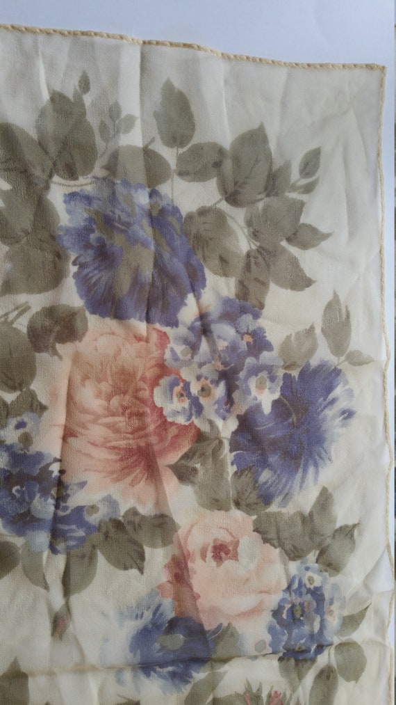 Lovely Silk Floral Ellen Tracy Scarf 2024017 - image 2
