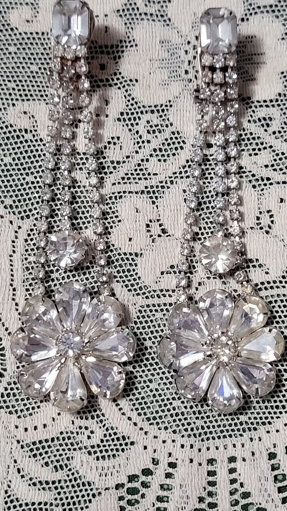 Long Crystal Earrings pierced flowers elegant vint