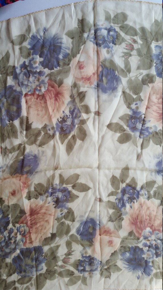 Lovely Silk Floral Ellen Tracy Scarf 2024017 - image 5