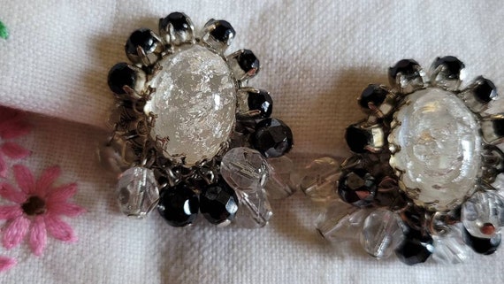 Vintage Jeray Earrings clip black white confetti … - image 2