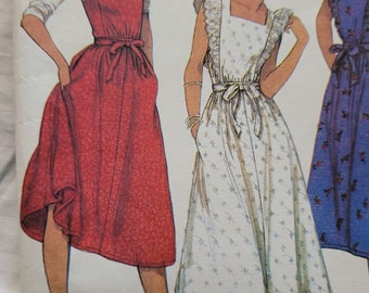 McCalls 7182 Dress Sewing Pattern size 10 bust 32 1/2 vintage summer spring apron jumper