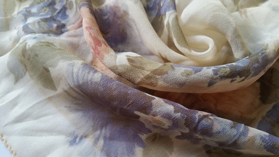 Lovely Silk Floral Ellen Tracy Scarf 2024017 - image 1