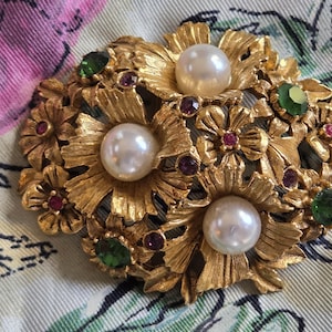 Big Florenza Brooch Floral goldtone vintage pink green faux pearls