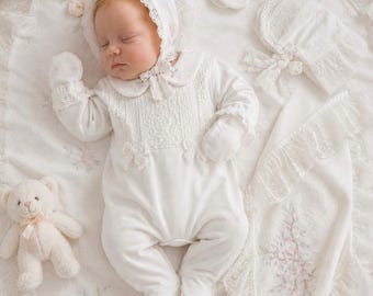 Baby Girl Lace Coming Home Outfit Set, Pink Newborn Romper Bonnet Mittens Blanket