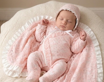 Pink Lace Newborn Baby Girl Set – Cotton Romper, Bonnet & Blanket, Coming Home Outfit, Baby Shower Gift, Baptism Outfit