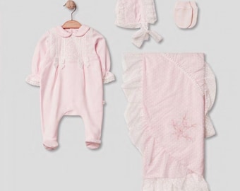 Baby Girl Lace Coming Home Outfit Set, Pink Newborn Romper Bonnet Mittens Blanket