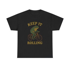 Camiseta Keep It Rolling Frog Cycling – Roupa divertida de algodão unissex