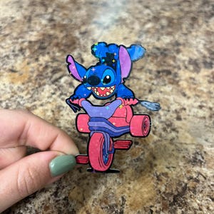Holographic Stitch Big Wheel Sticker | Disney Lilo and Stitch Vinyl Decal | Chaotic Alien Puppy Scooter Sticker for Laptops & Bottles