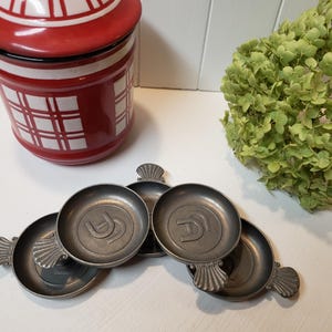 One Pewter Metal French Wine Tastevin, Wine Tasting Bowl, Sommelier Cup, Barware/Collectable vintage French pewter tastevin / wine cup