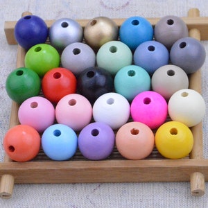 50 Stück Farblich sortierte Holzkugeln, Schmuckperlen, runde Holzperlen, lackierte Holzperlen 20mm