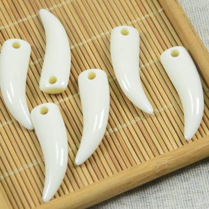 36 pcs Ivory plastic animal teeth charms, sharp teeth, wolf teeth pendant, plastic fang tusk for Jewelry crafts 12x38mm