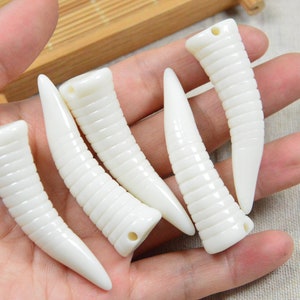 10 pcs ivory plastic animal teeth pendant, Spiral curved sharp teeth charms, Monster teeth