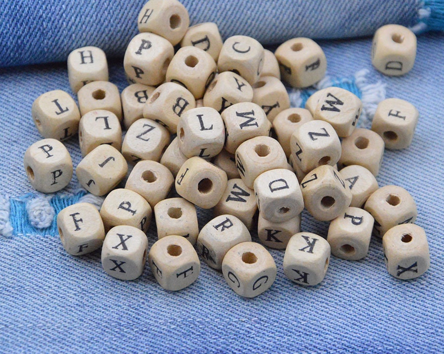 PREMIUM 12mm Wooden Letter Beads for Pacifiers, Personalized Name  Keychains, Sustainable Wood Letter Beads Cube, English Wood Alphabet Beads  