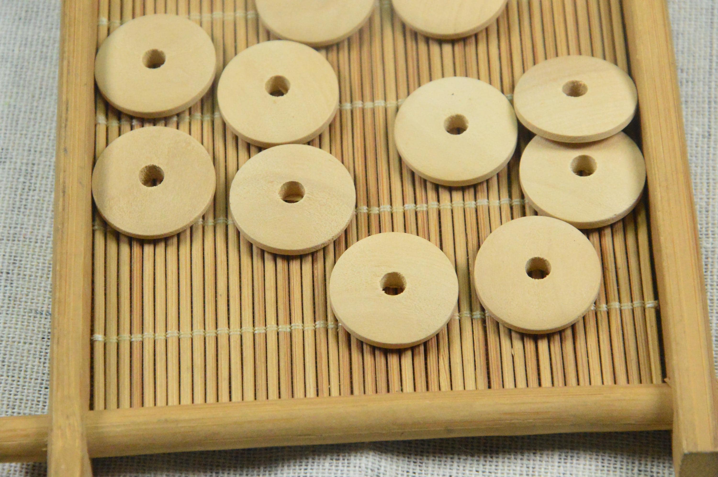 50 Piece 20mm Large Round Wood Beads Unfinished Wood Beads