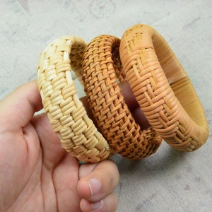 Bracelets en rotin tissés à la main, bracelets en rotin naturel, grand bracelet en paille de bois rond en rotin image 1