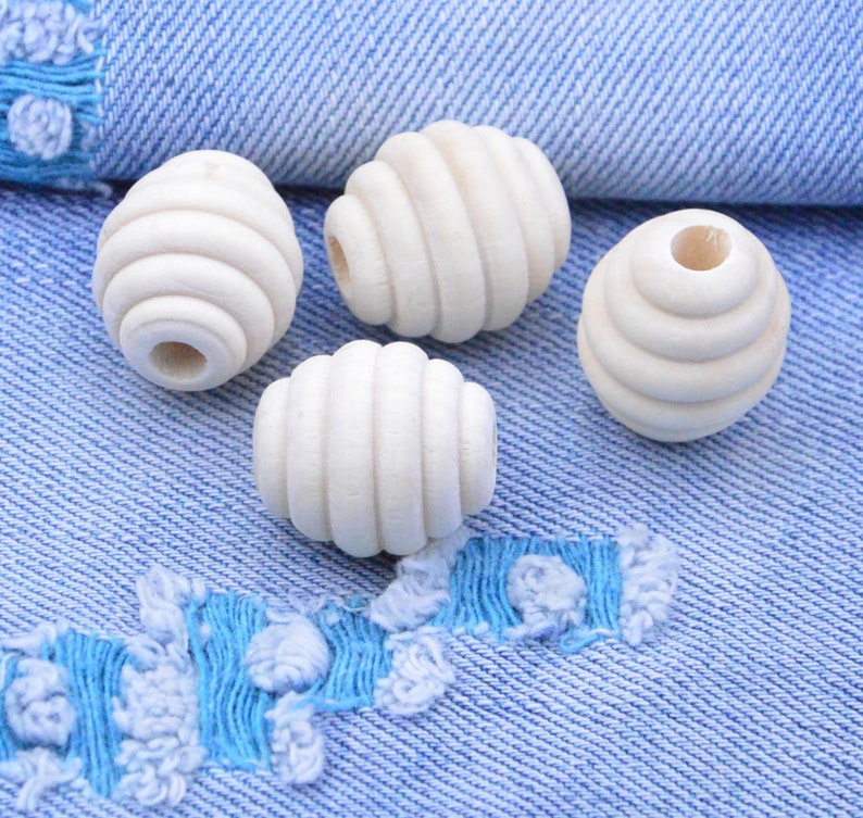 20 wooden beads unfinished spiral round wood beads