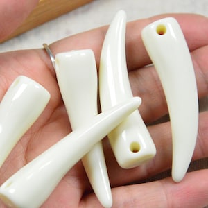 10 pcs Ivory plastic animal teeth, acrylic sharp teeth charms, wolf teeth, fang, tusk 57x14mm