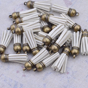 1.5&#39;&#39; mini tassels, 50pcs wholesale beige Tassel charms, faux suede leather tassel with antique bronze plastic cap