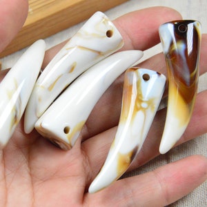 10 pcs brown marbled ivory pointed teeth pendant, Plastic animal teeth charms, acrylic fangs 17x51mm