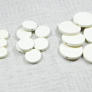 15mm/20mm/30mm Cream wooden discs, Cream Painted flat round wood beads, jewelry round woods