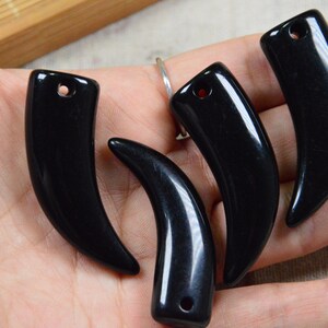 10 pcs Black plastic animal teeth pendants, Curved sharp wolf teeth charms, Plastic fangs tusks