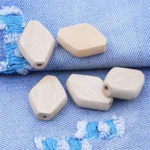 20 pcs unfinished Diamond shape wooden beads, wood rhombus