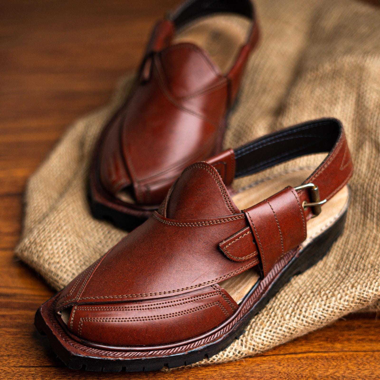 PESHAWARI CHAPPAL Men Leather Sandals Ethnic Asian Middle Eastern Peshawari Handmade Leather Chappal BROWN Men main image 2