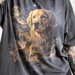 Golden Retriever Howling at the Moon Vintage T-Shirt, Cute Dog Graphic Tee, Golden Retriever Lover Gift, Nature Moon Spirit Shirt.