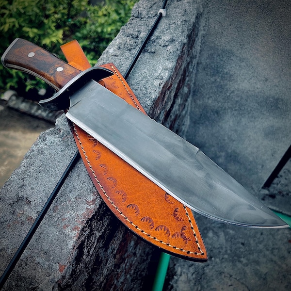 Cuchillo Bowie del Viejo Oeste personalizado, forjado a mano con funda, acero 5160 para muelles, mango de palisandro, cuchillo Bowie antiguo personalizado, regalo de Navidad.