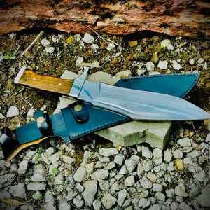 Full Tang Bowie Knife Carbon Steel Blade, Handmade Outdoor Hunting Knife with Leather Sheath, Custom Knife Gift for Husband, Personalized