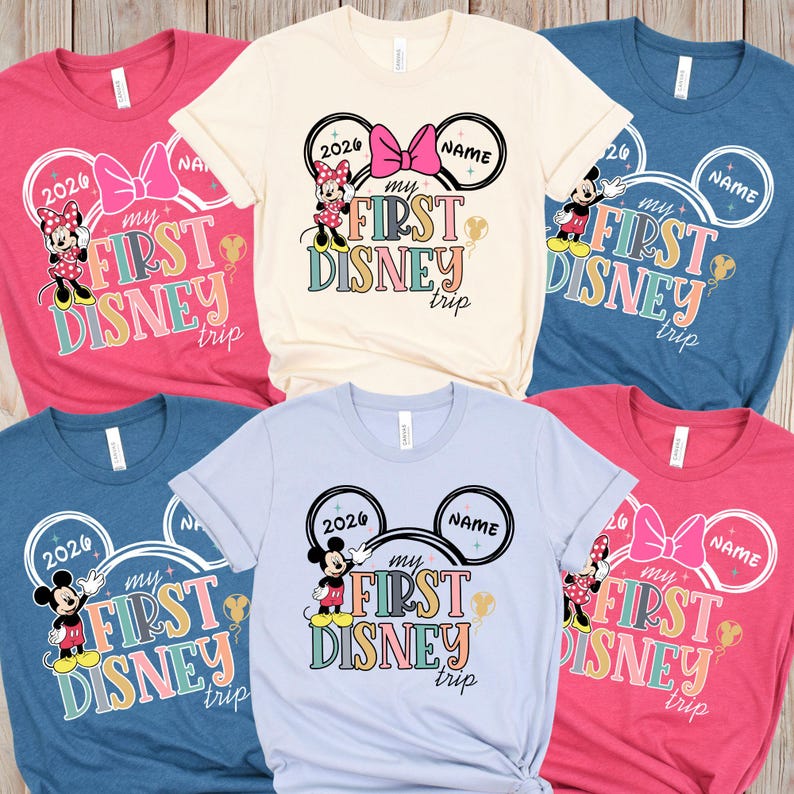 Anpassad Min första Disney-resa 2026-tröja, Första Disney-resan 2026-tröja, Musse och Mimmi 1:a Disneyland-tröja, Anpassade Disney-familjetröjor bild 1