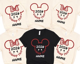 Anpassad Disneyland-resa 2026-tröja, Comfort Colors® Disney-tröjor, personliga Disney-familjesemester 2026-tröjor, personlig Disney-squad-tröja