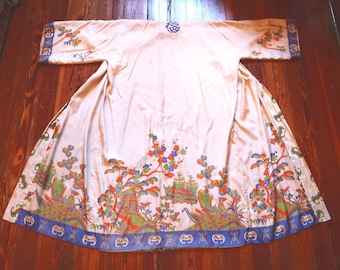 Rare Longer 1920s Japanese Hand Painted Pongee Silk Kimono/Robe in Fabulous Unusual Print