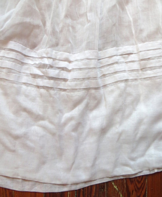 Antique Victorian White Fine Cotton Lawn Dress w/… - image 10