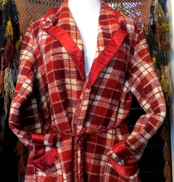 Heavy 30s Esmond Mills Beacon Style Robe/Coat