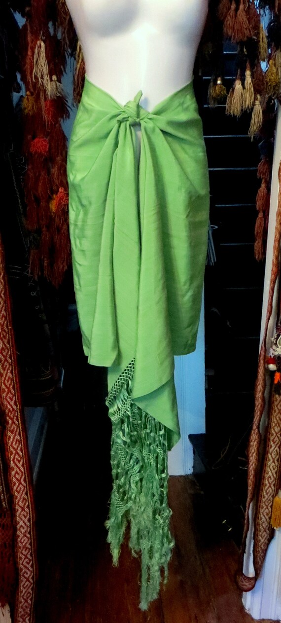 Unusual  20s? Vintage Green Silk Faille Fringed S… - image 4