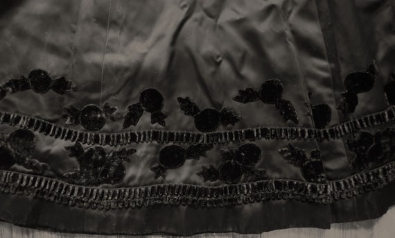 Stunning 40s/50s Hollywood Bombshell Black Silk S… - image 9
