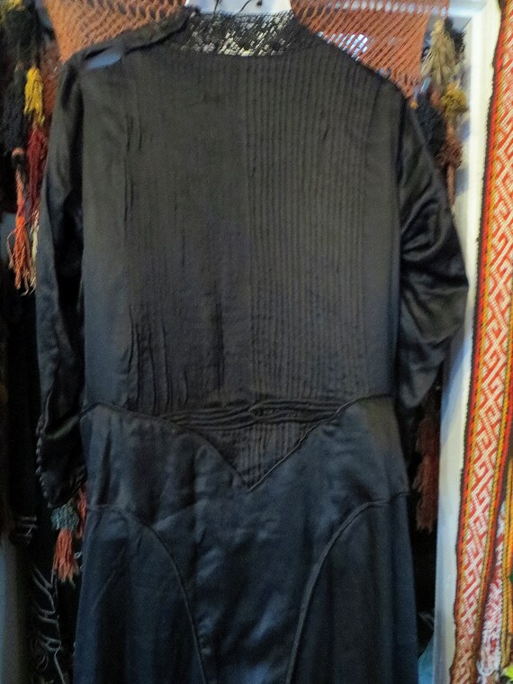 Stunning Larger Edwardian/20s Black Silk Dress w/… - image 9