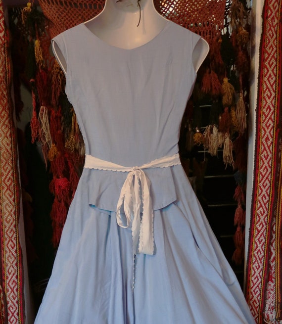 Gorgeous 1930s/40s Long Blue Cotton Fit and Flare… - image 9