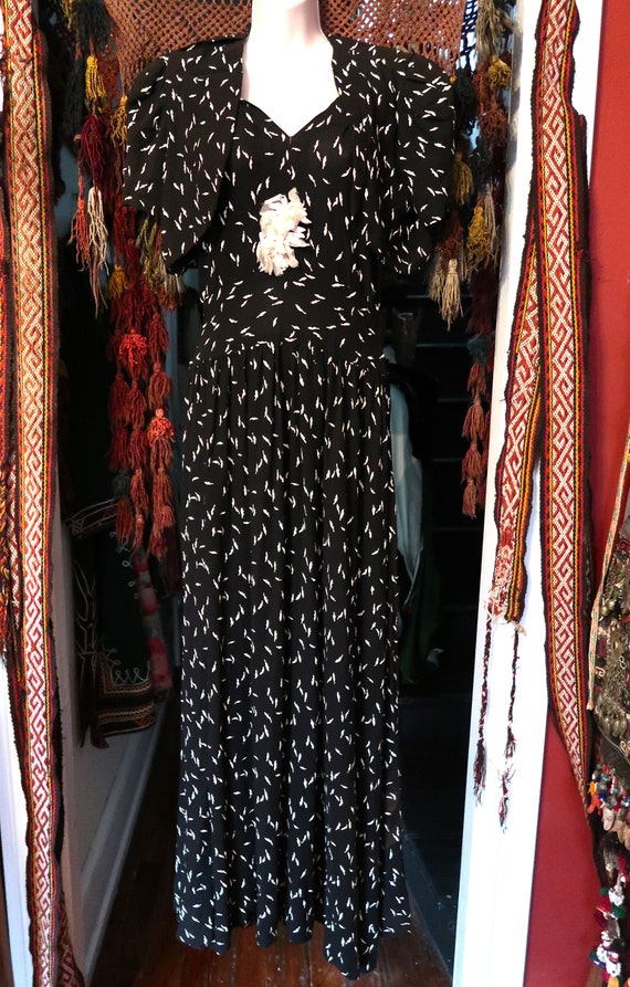 Stunning Old Hollywood Black and White Silk Crepe… - image 3