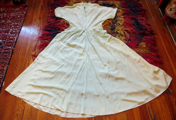 SALE 40s L Pale Seafoam Green Rayon Dressing Gown