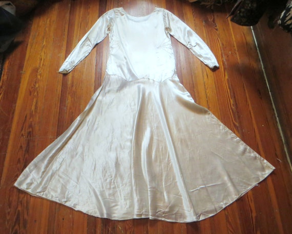 SALE Stunning 1920s/30s White Liquid Silk Satin A… - image 4