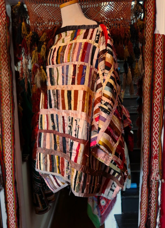 Stunning 30s OOAK Handmade Silk Strip Quilt of Man