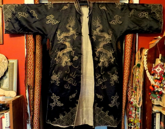 Outrageous 40s/50s Black Silk Kimono/Robe/Jacket/… - image 6