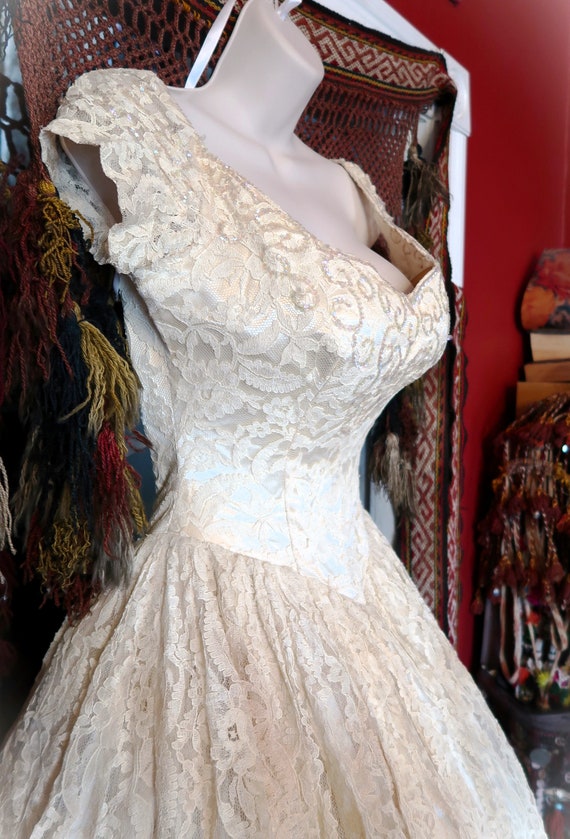 Old Hollywood 50s Ivory Lace and Iridescent Clear 