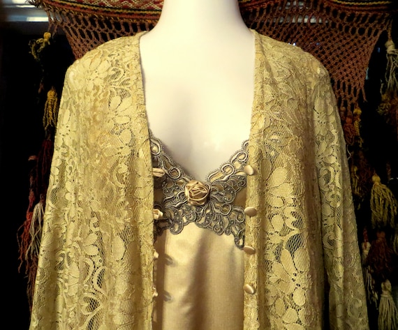 Stunning Golden Nightgown/Lace Robe Set Made in E