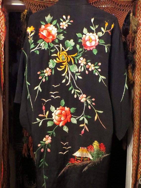 Silky Rayon 40s Hand Embroidered Kimono/Robe/Coat