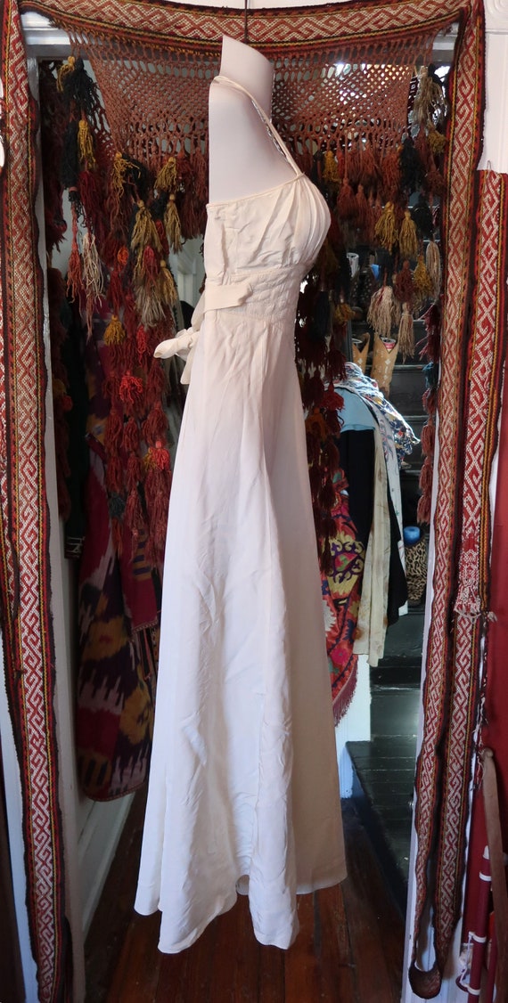 Fab 40s/50s White Satin Rayon (?) Long Dress w/Pl… - image 6